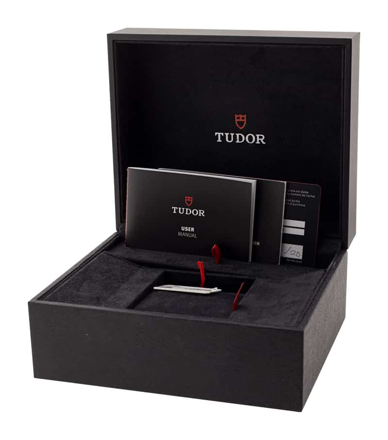 Tudor Black Bay M79030B-0001